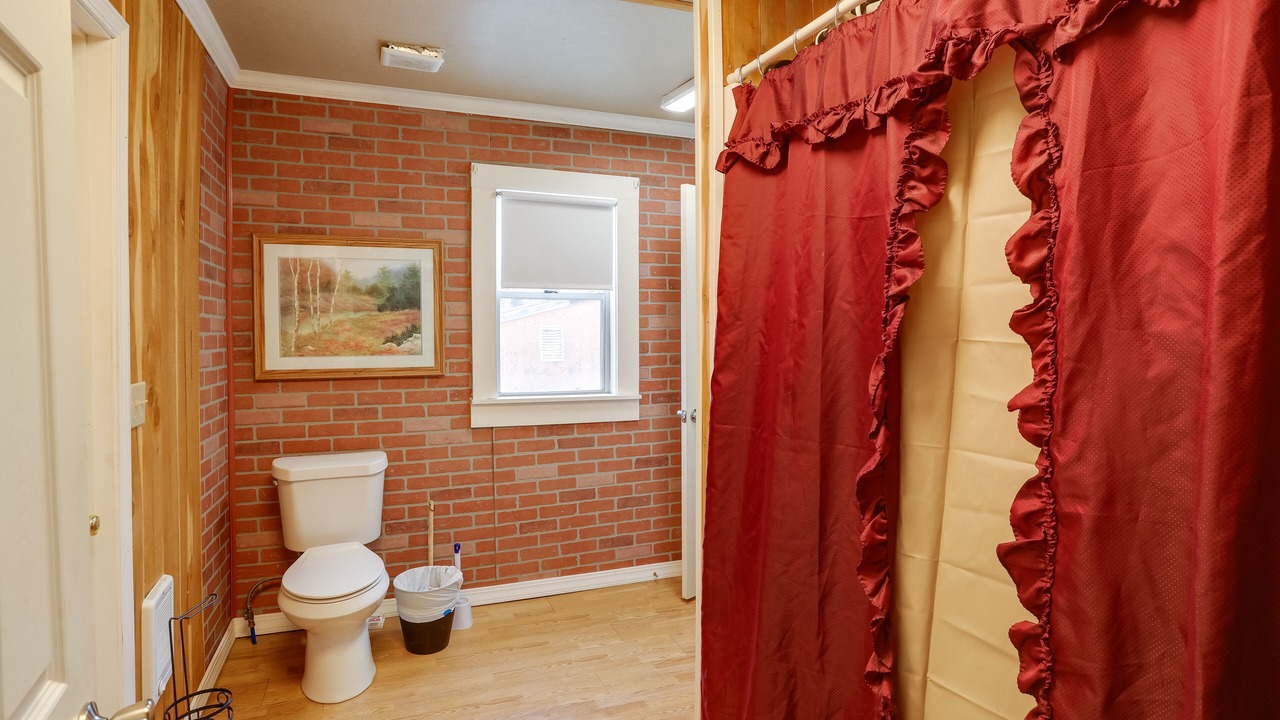 Photo of Bathroom in Hardy