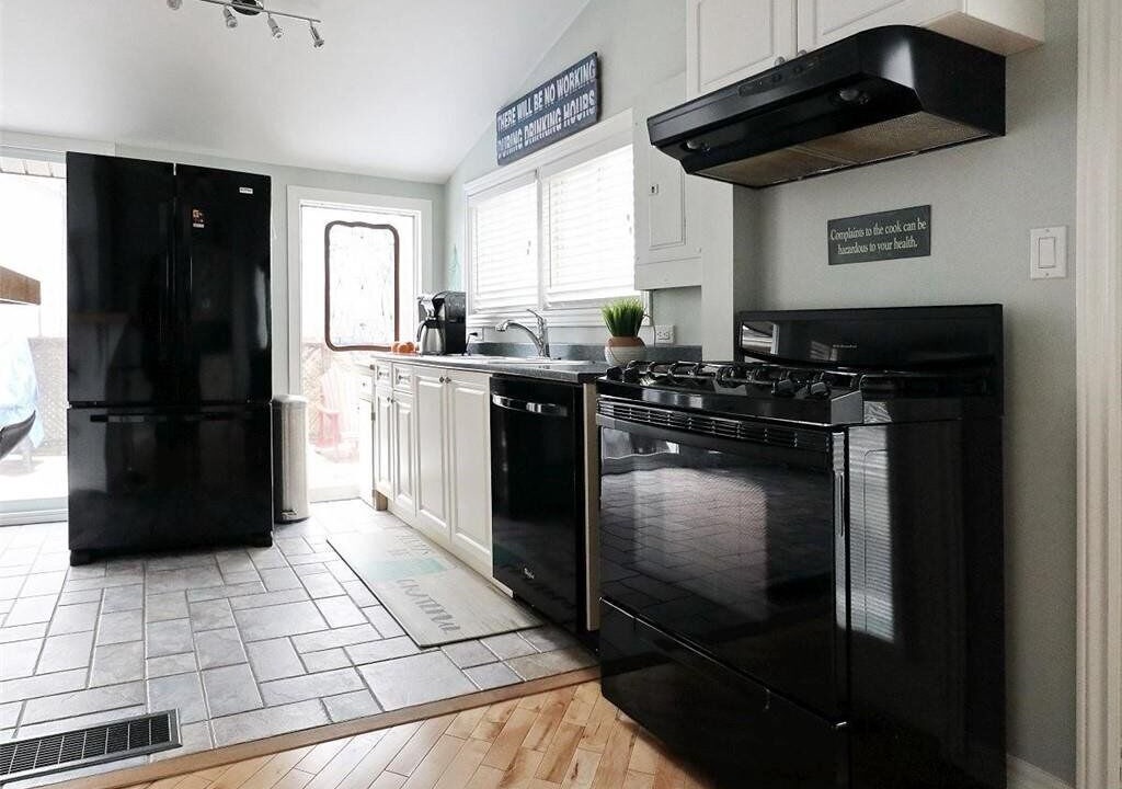 Photo of Kitchen in Port Stanley