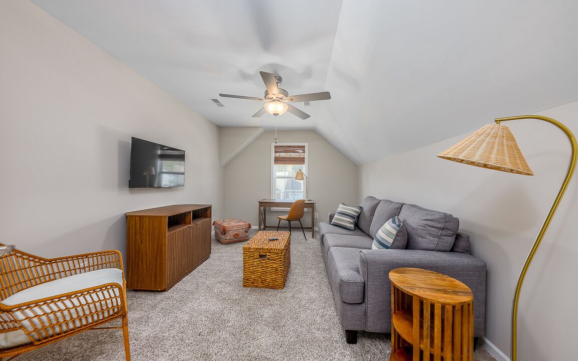 Photo of Bedroom in James City