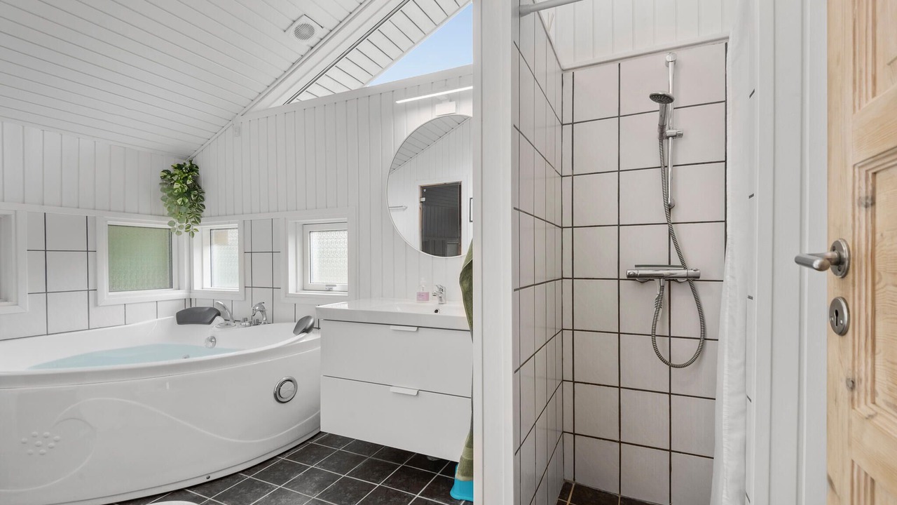 Photo of Bathroom in Ansager
