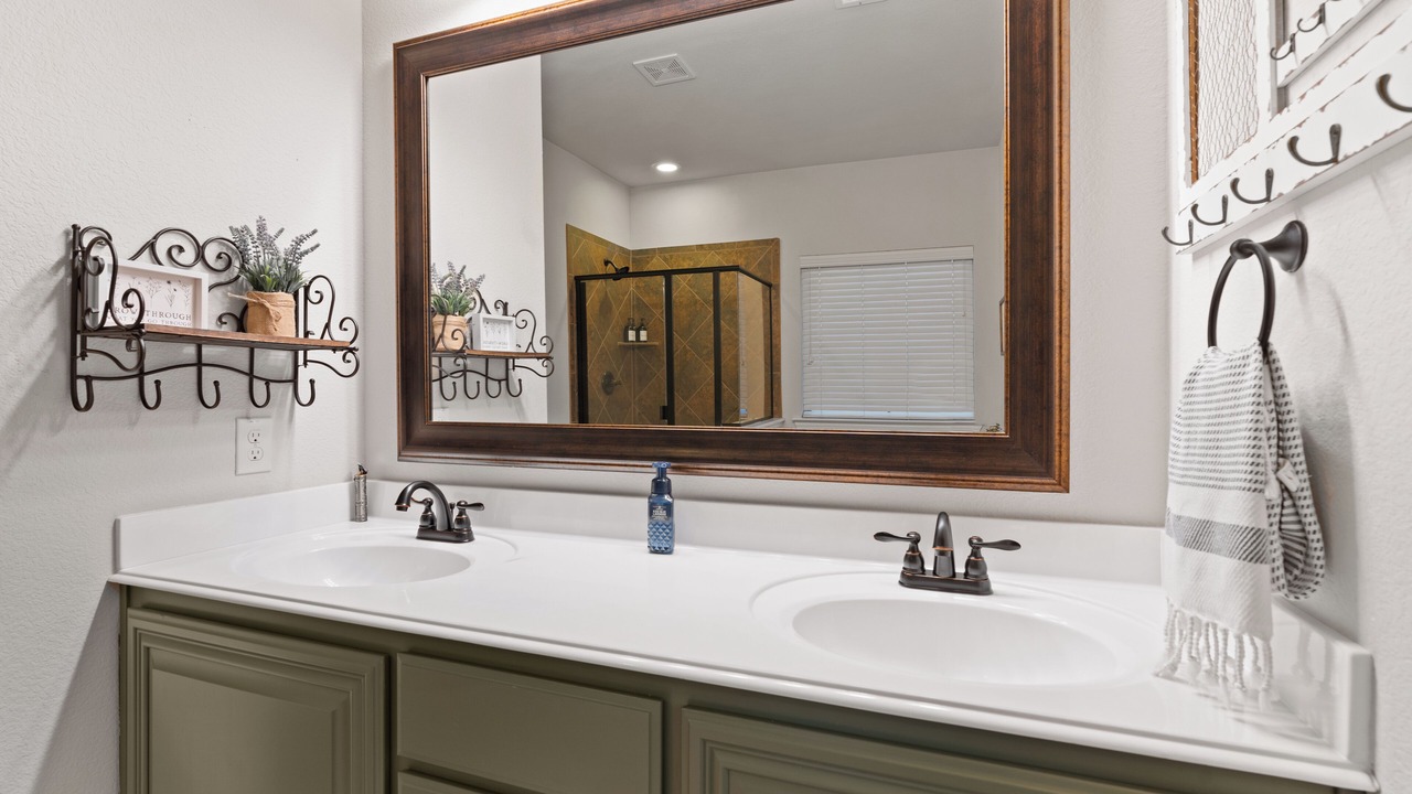 Photo of Bathroom in Little Elm