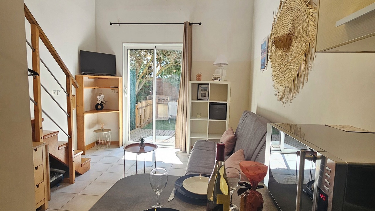 Photo of Livingroom in Mireval