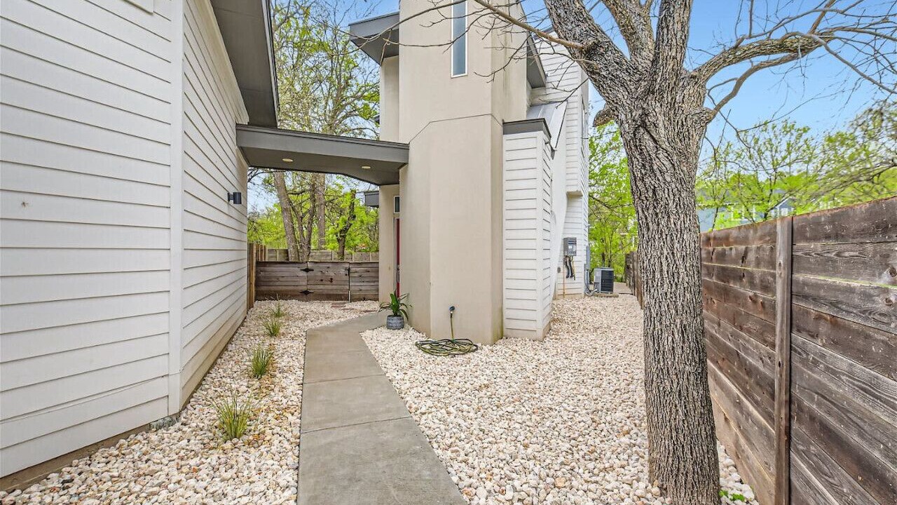 Photo of Outdoor in MLK