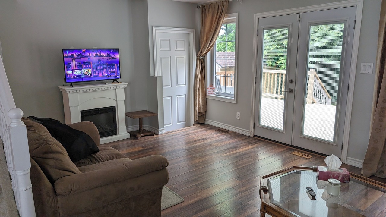 Photo of Livingroom in Barrie