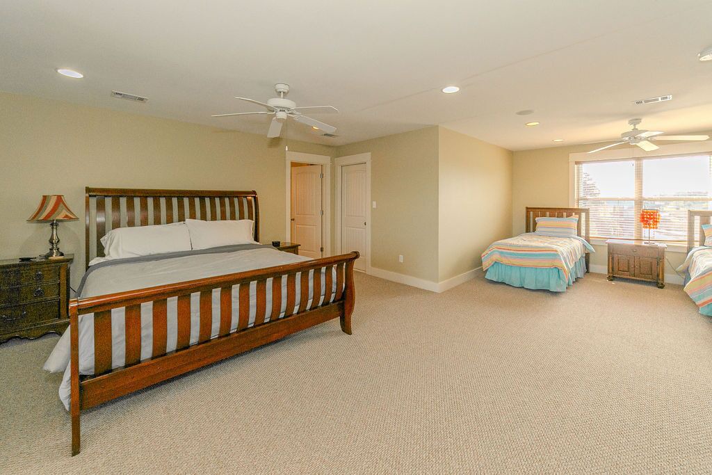 Photo of Bedroom in Shoreline Park
