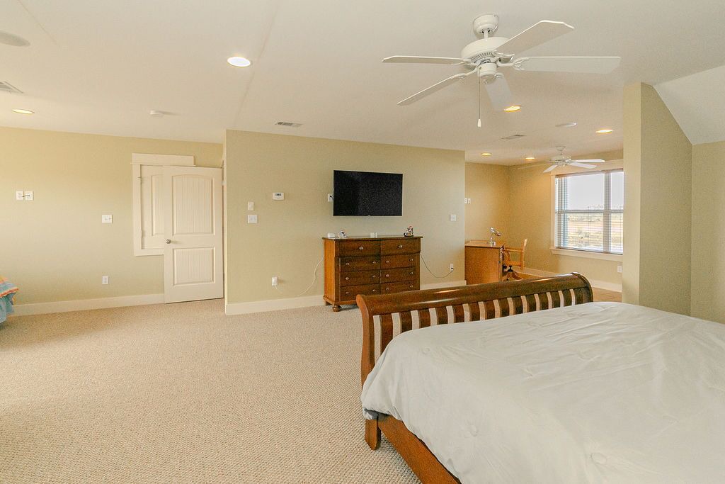 Photo of Bedroom in Shoreline Park