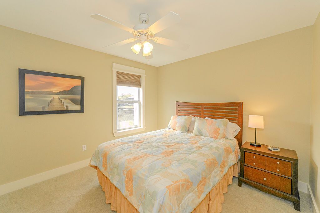 Photo of Bedroom in Shoreline Park