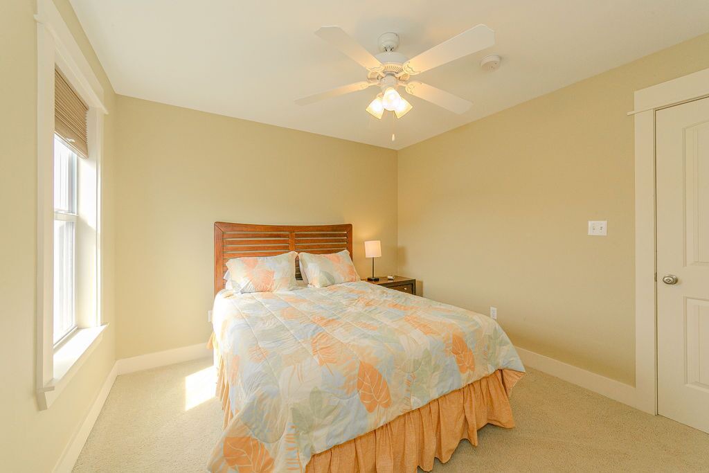 Photo of Bedroom in Shoreline Park