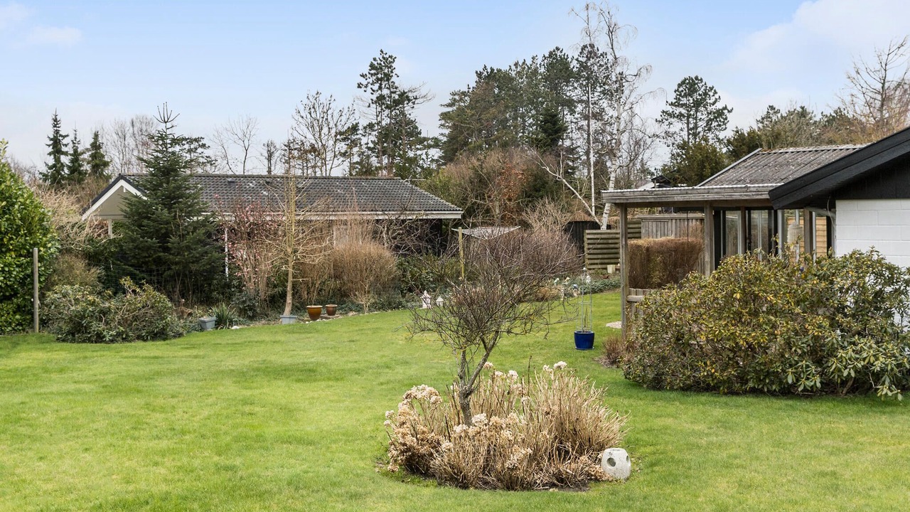 Photo of Others in Frolunde