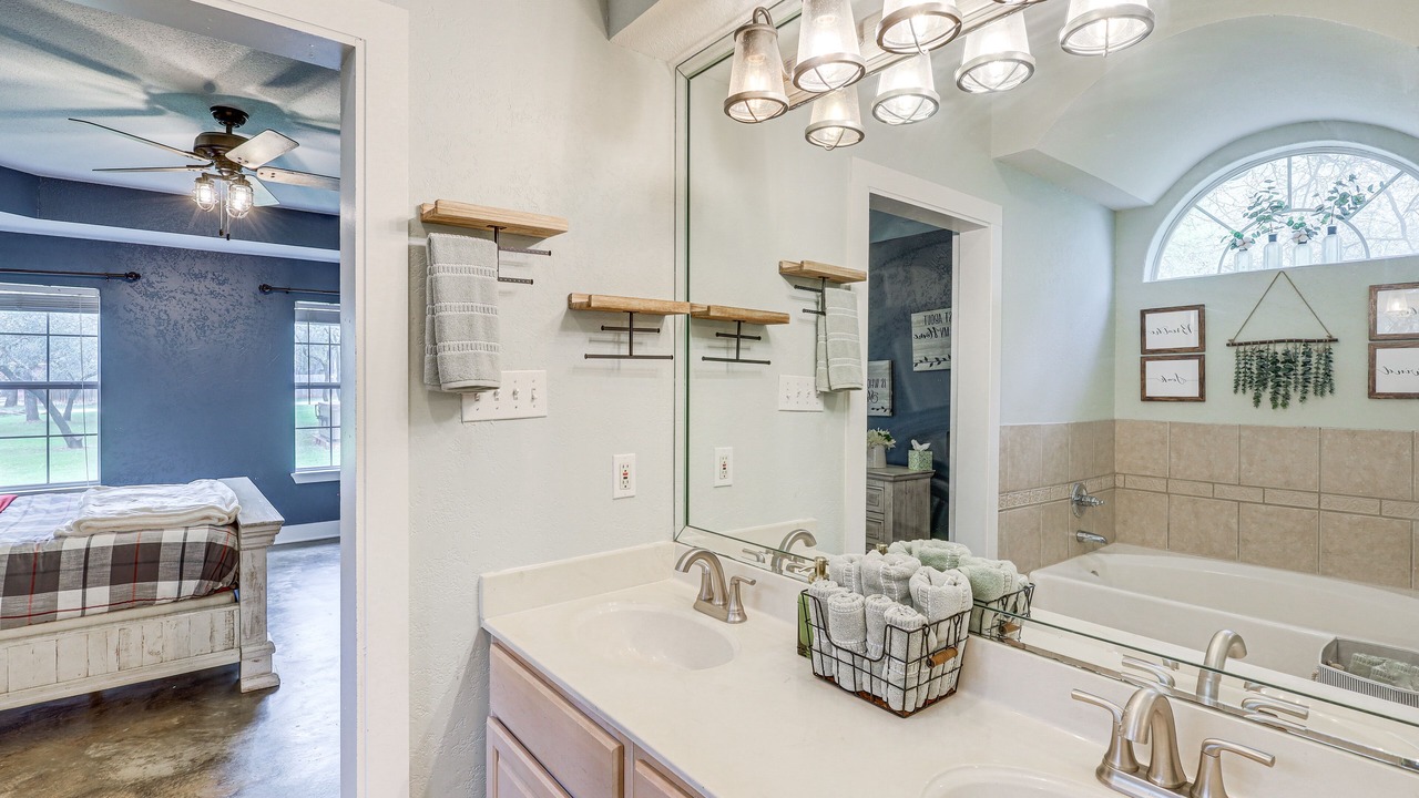 Photo of Bathroom in Morgans Point Resort