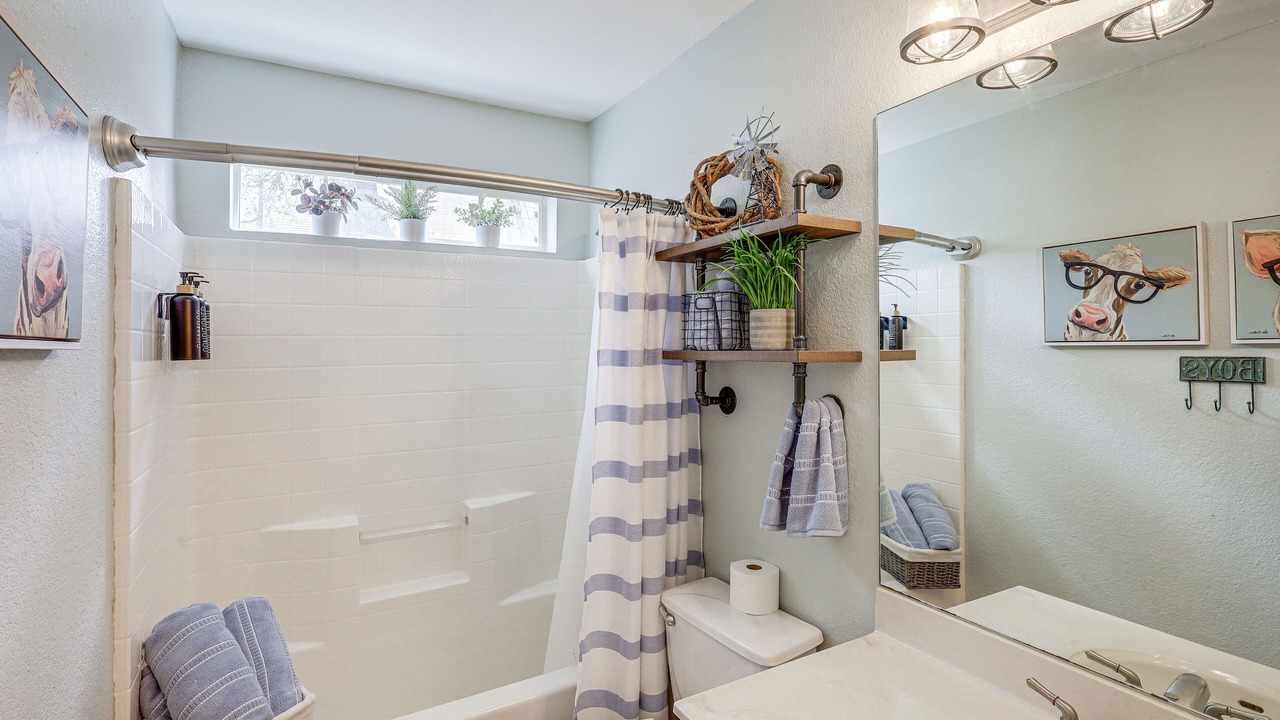 Photo of Bathroom in Morgans Point Resort