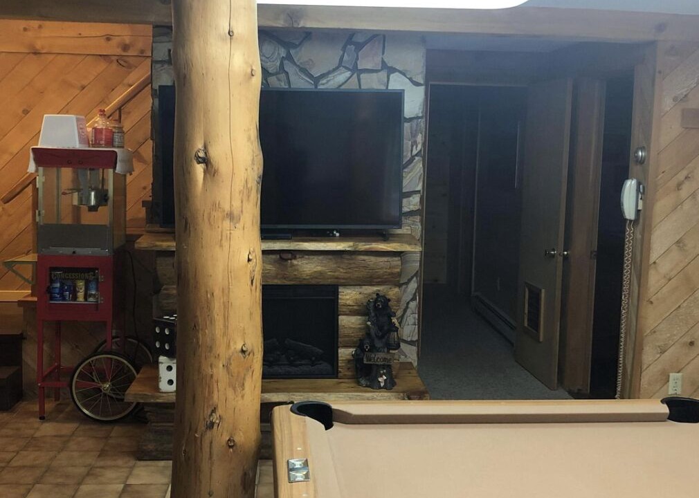 Photo of Bedroom in Cooke City-Silver Gate