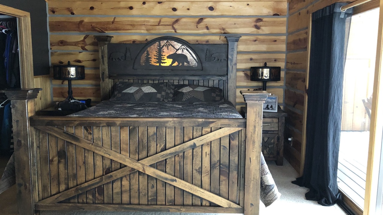 Photo of Bedroom in Cooke City-Silver Gate