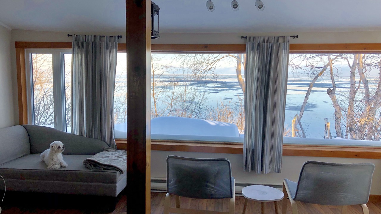 Photo of Livingroom in Pointe-Lebel