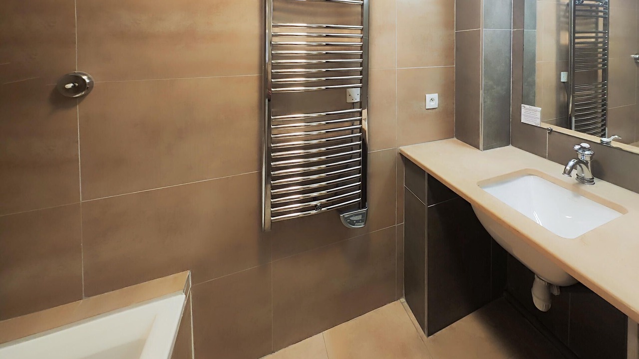 Photo of Bathroom in Saint-Laurent-de-la-Cabrerisse