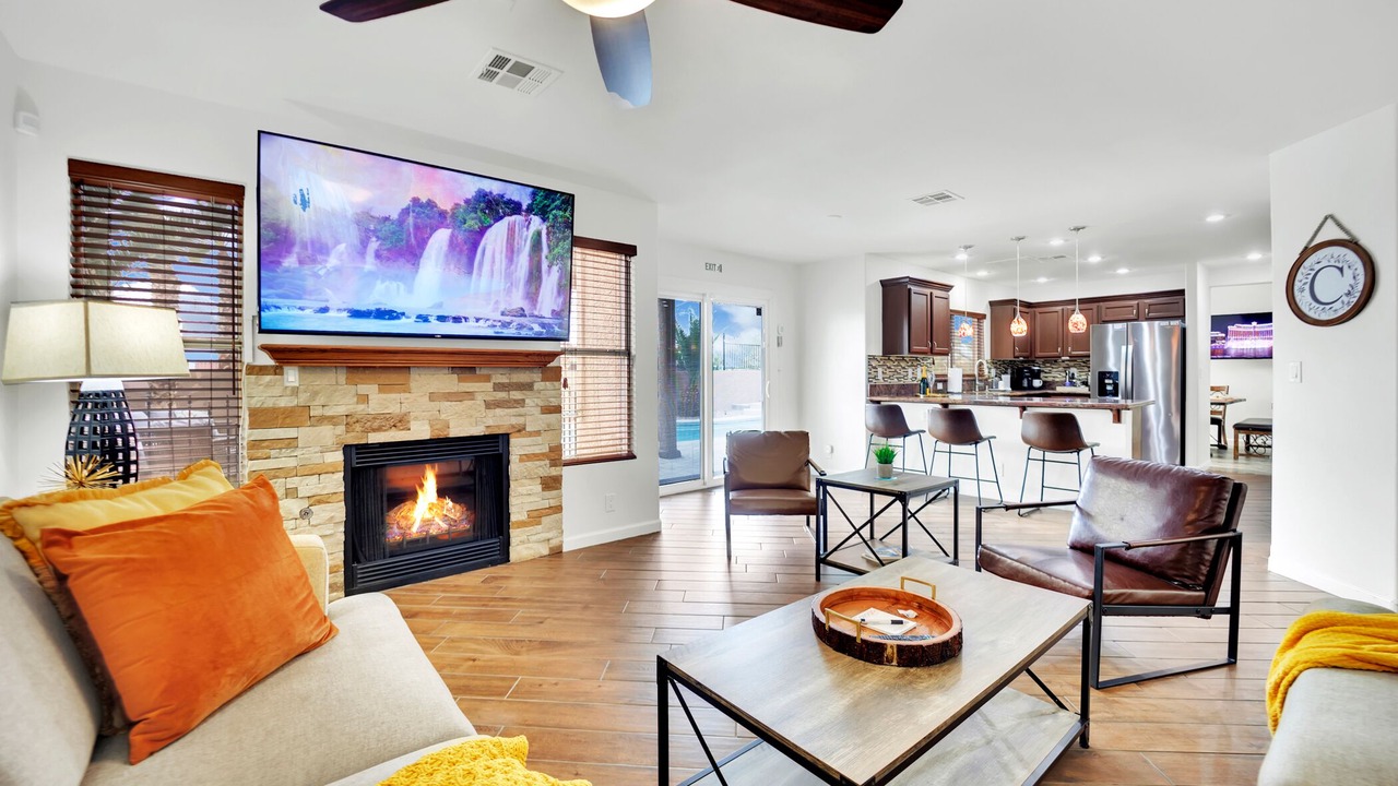 Photo of Livingroom in Foothills