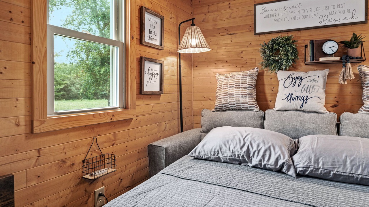 Photo of Bedroom in Cecil