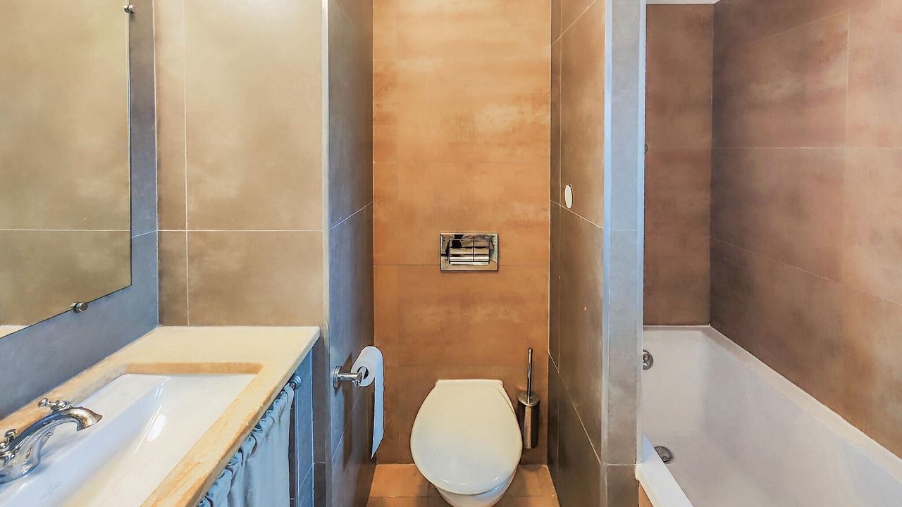 Photo of Bathroom in Saint-Laurent-de-la-Cabrerisse