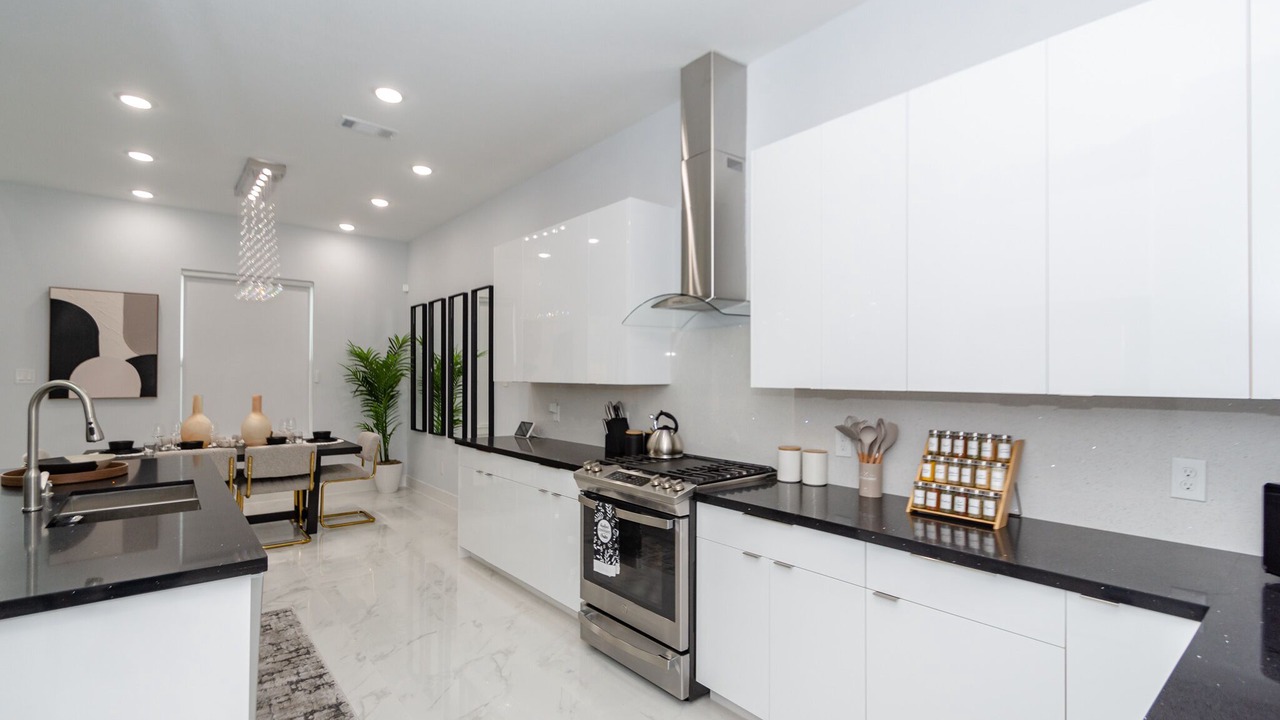 Photo of Kitchen in Garden Oaks