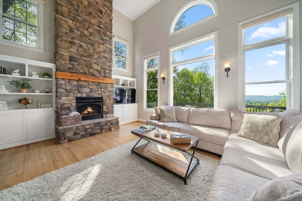 Photo of Bedroom in Royal Pines