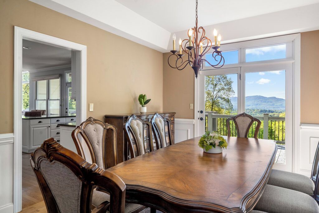 Photo of Bedroom in Royal Pines