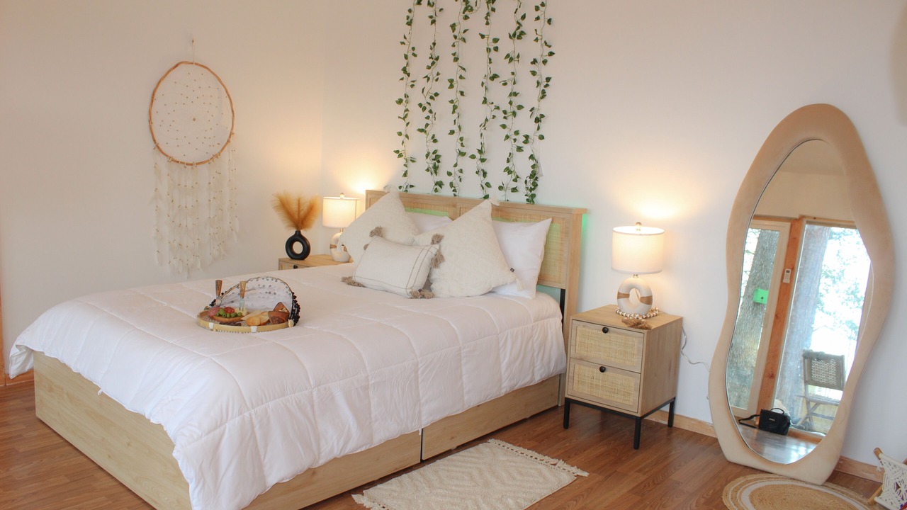 Photo of Bedroom in Cleveland