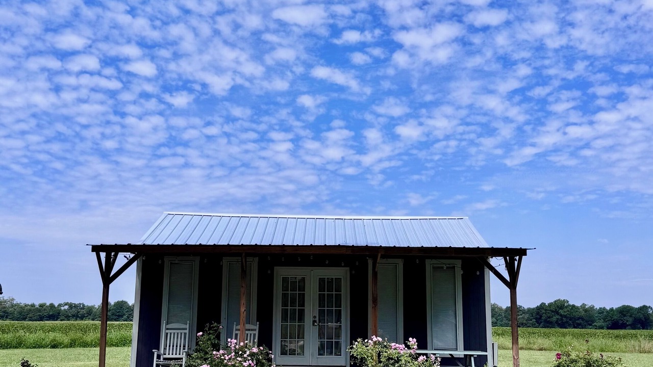 Photo of Outdoor in Crowville