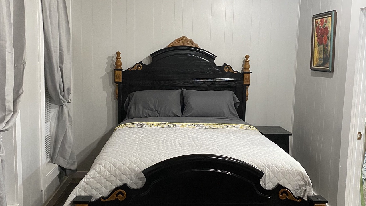 Photo of Bedroom in Crowville