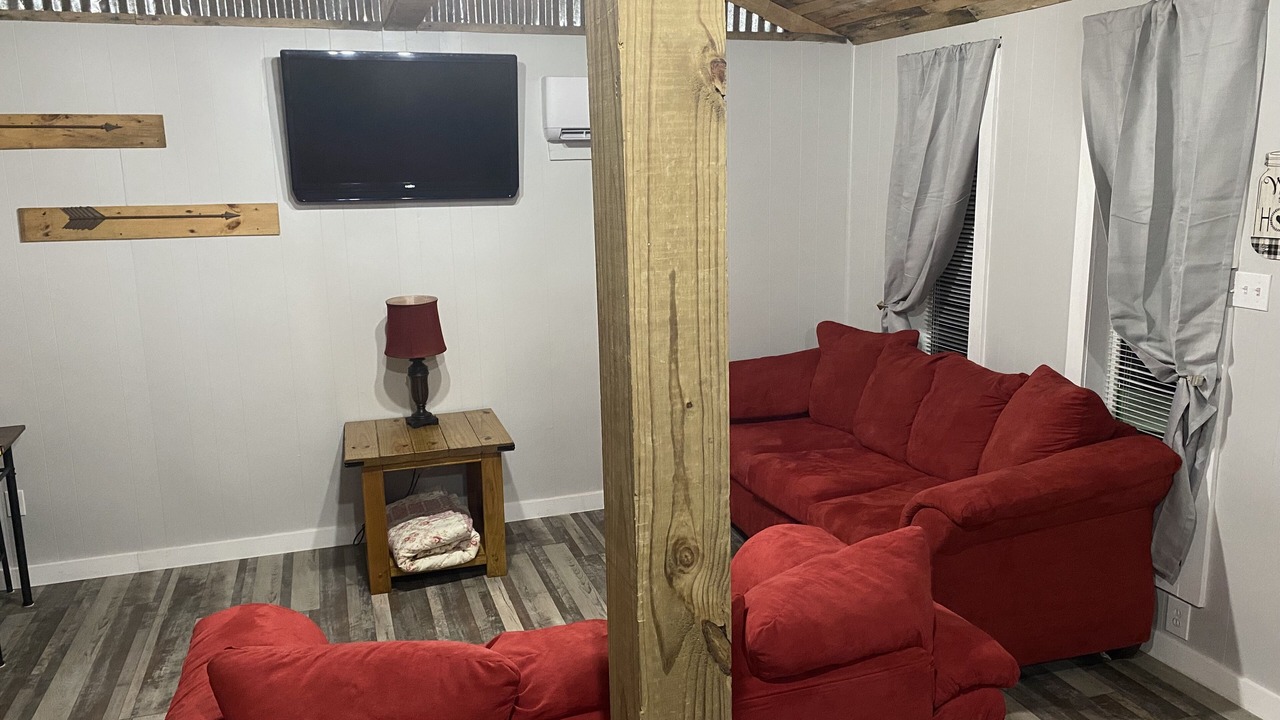 Photo of Livingroom in Crowville