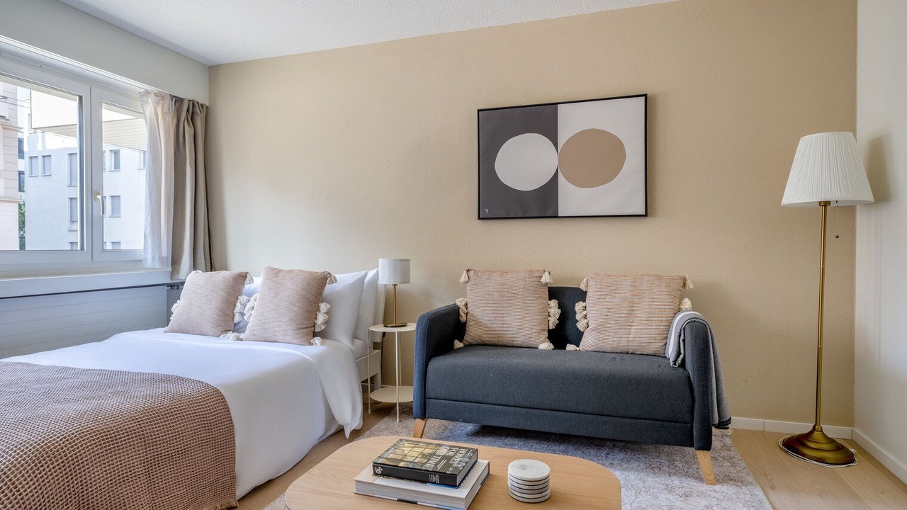 Photo of Bedroom in District 6