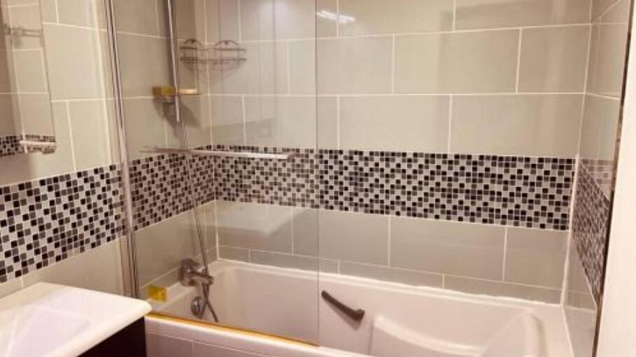Photo of Bathroom in Saint-Gratien