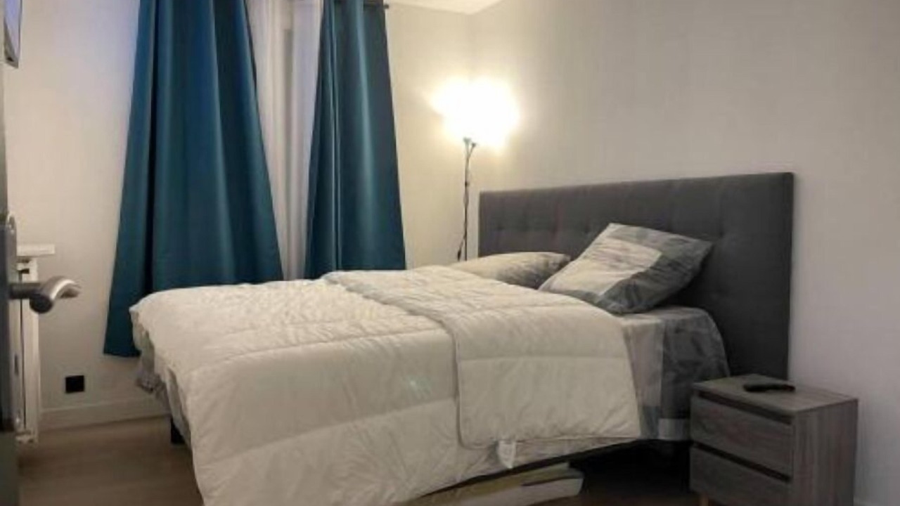 Photo of Bedroom in Saint-Gratien