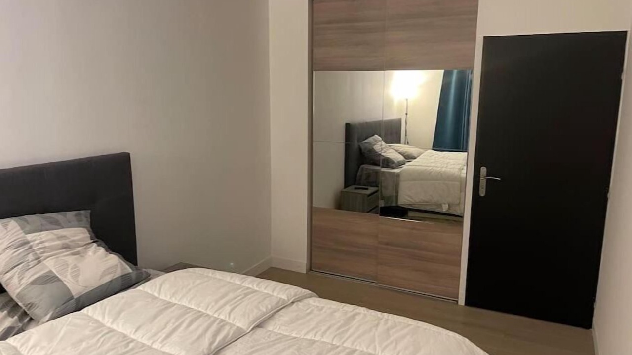 Photo of Bedroom in Saint-Gratien