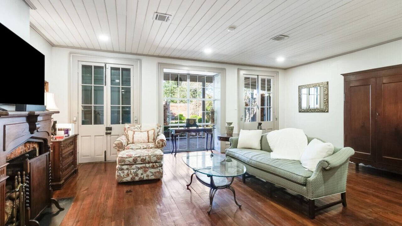 Photo of Livingroom in St. Martinville