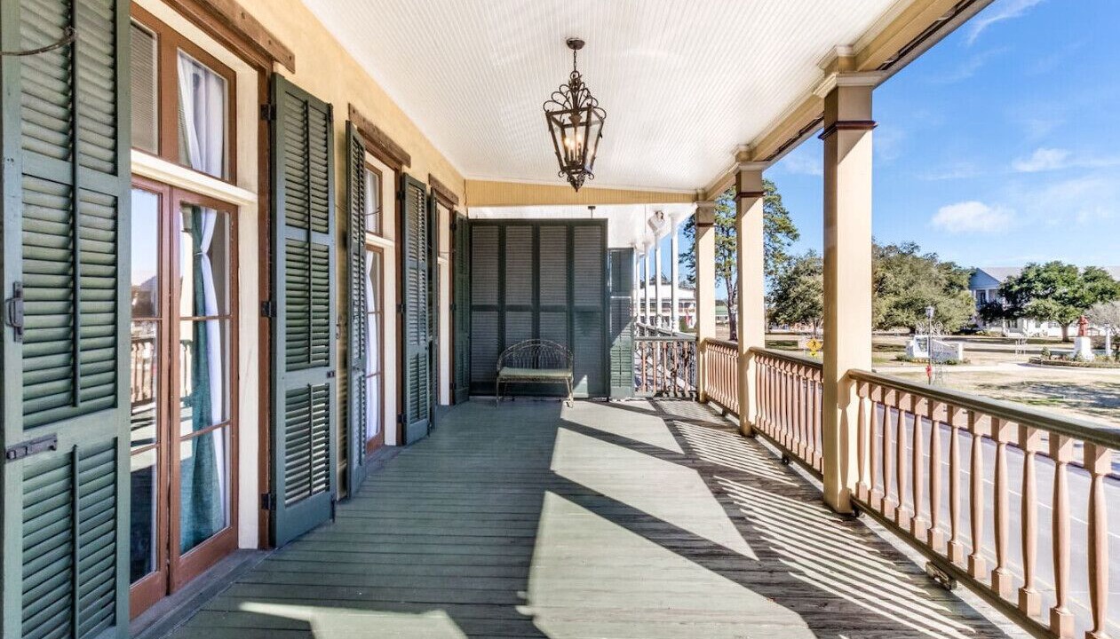 Photo of Patio Balcony in St. Martinville