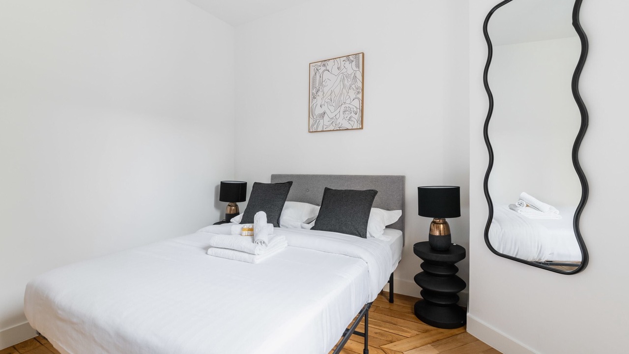 Photo of Bedroom in 12th Arrondissement