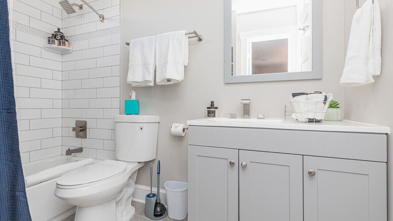 Photo of Bathroom in Mosby