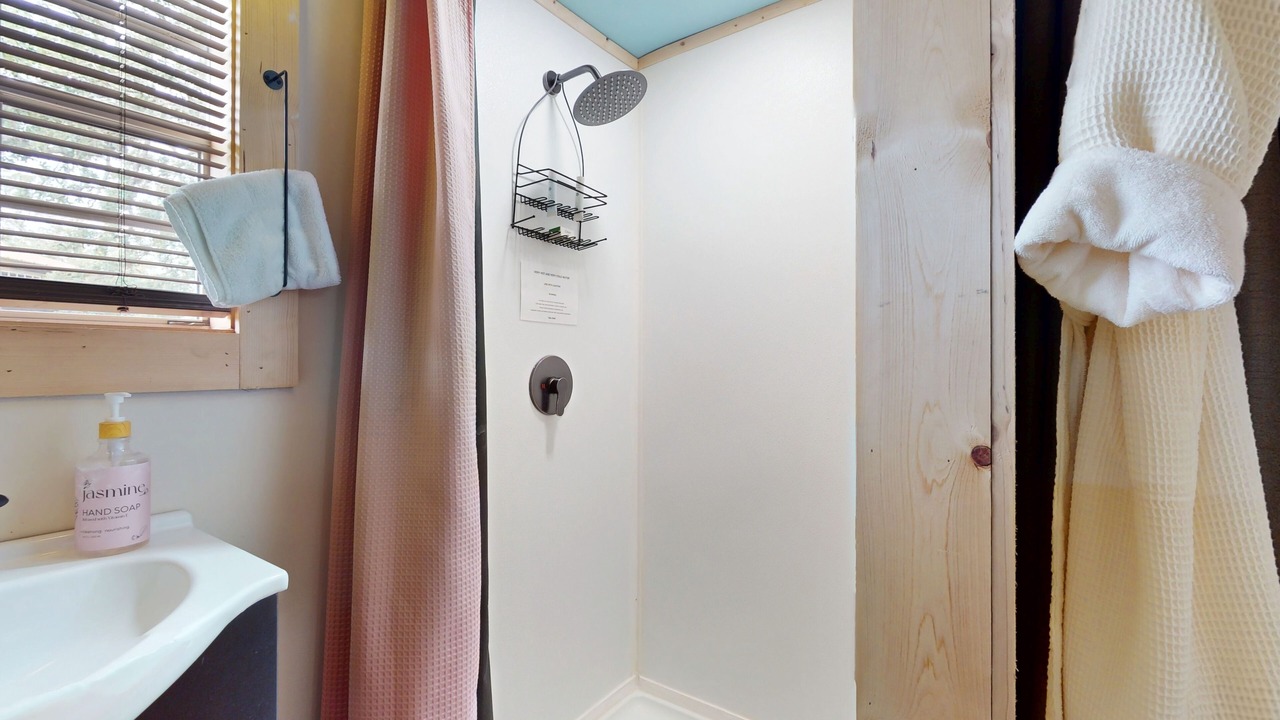 Photo of Bathroom in Ledbetter