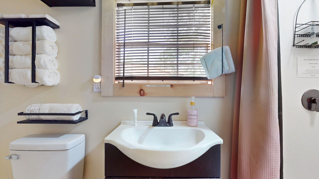 Photo of Bathroom in Ledbetter