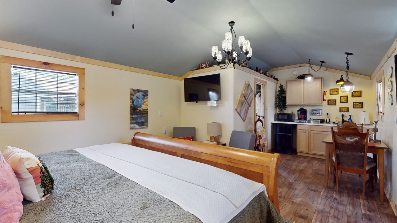 Photo of Bedroom in Ledbetter