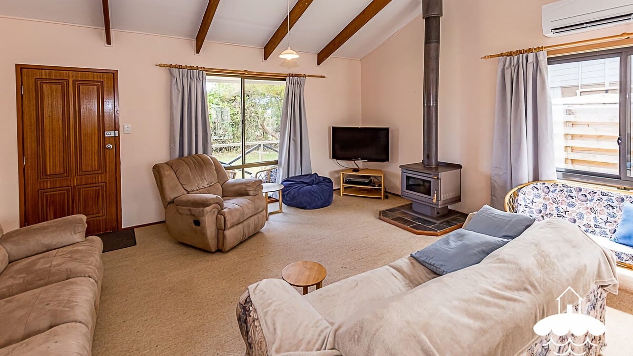 Photo of Livingroom in Sandy Point