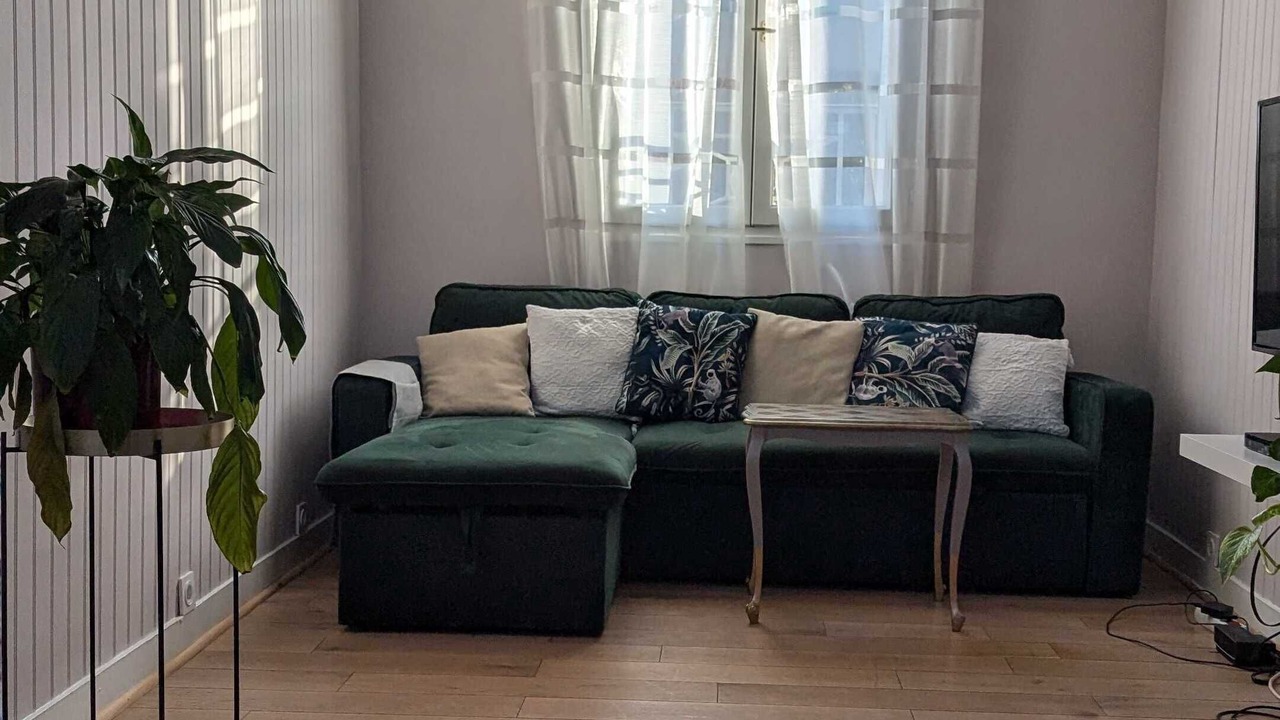 Photo of Livingroom in Plateau - Mont-Valerien