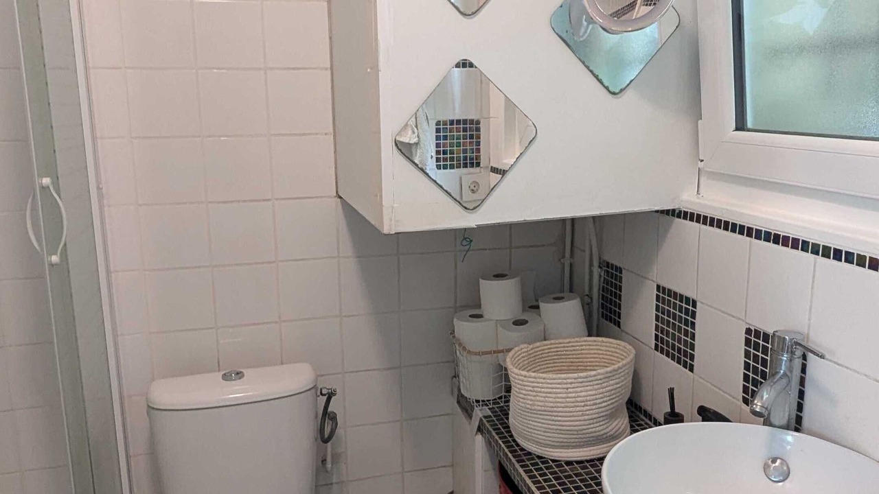 Photo of Bathroom in Plateau - Mont-Valerien