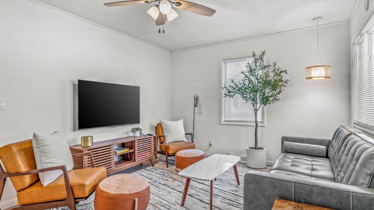 Photo of Livingroom in Ozark