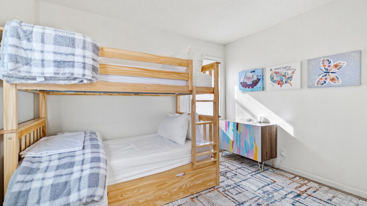 Photo of Bedroom in Ozark