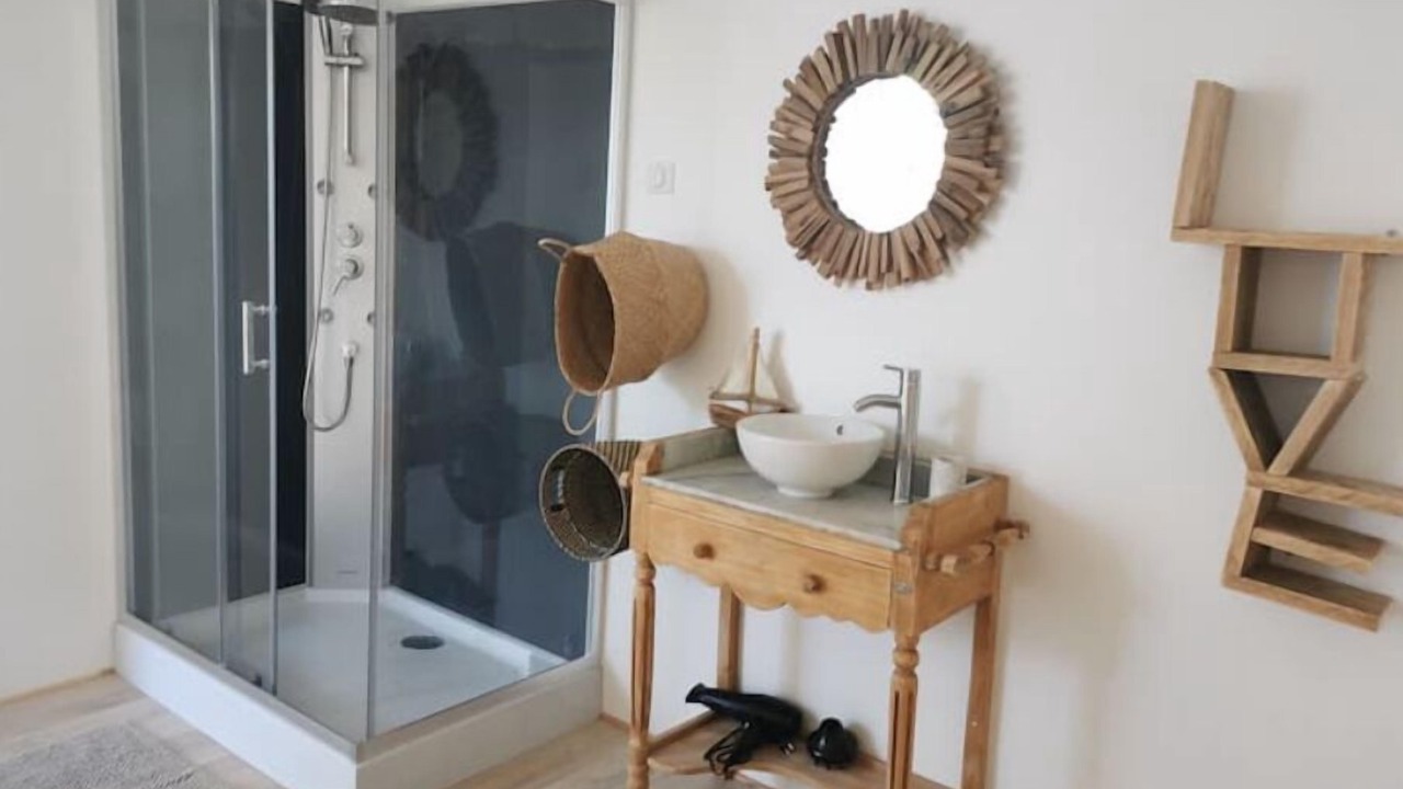 Photo of Bathroom in Saint-Martin-le-Gaillard
