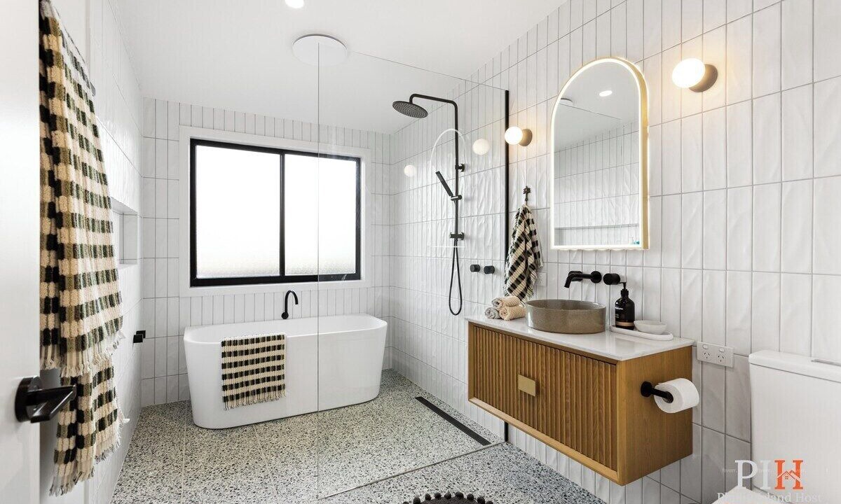 Photo of Bathroom in Cape Woolamai