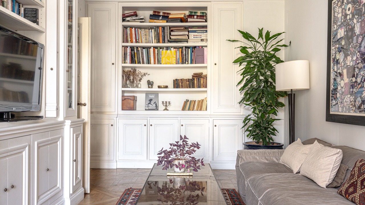 Photo of Livingroom in 6th Arrondissement