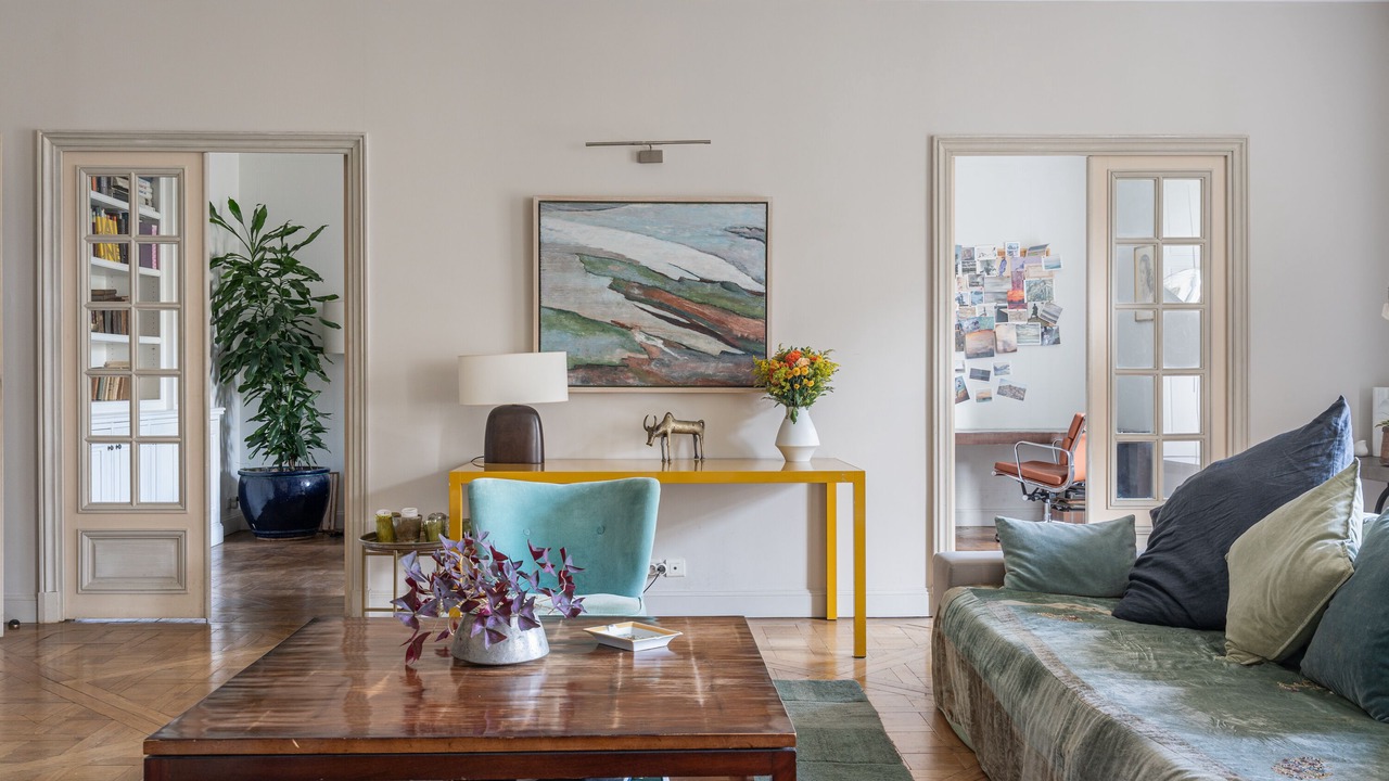 Photo of Livingroom in 6th Arrondissement