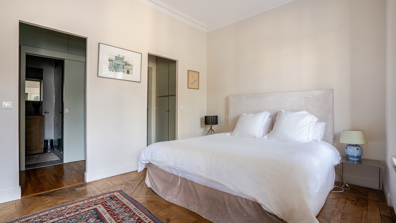 Photo of Bedroom in 6th Arrondissement